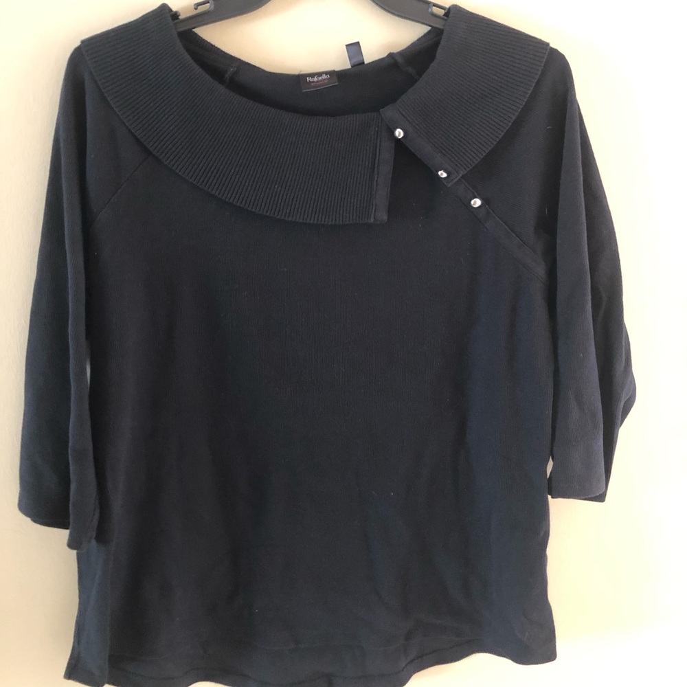 Black shirt